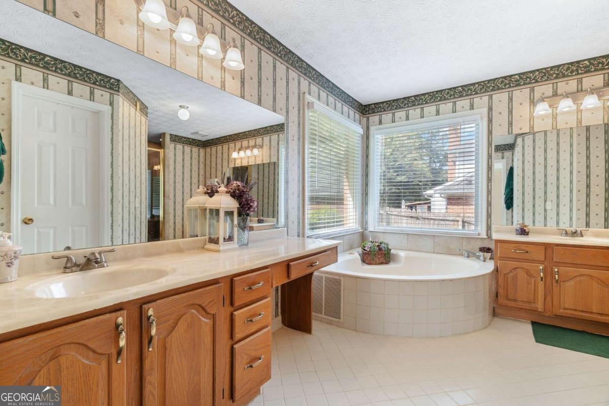 240 Saddle Creek Drive Roswell - 23