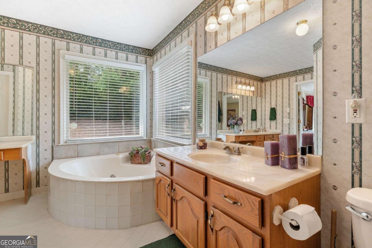 240 Saddle Creek Drive Roswell - 24