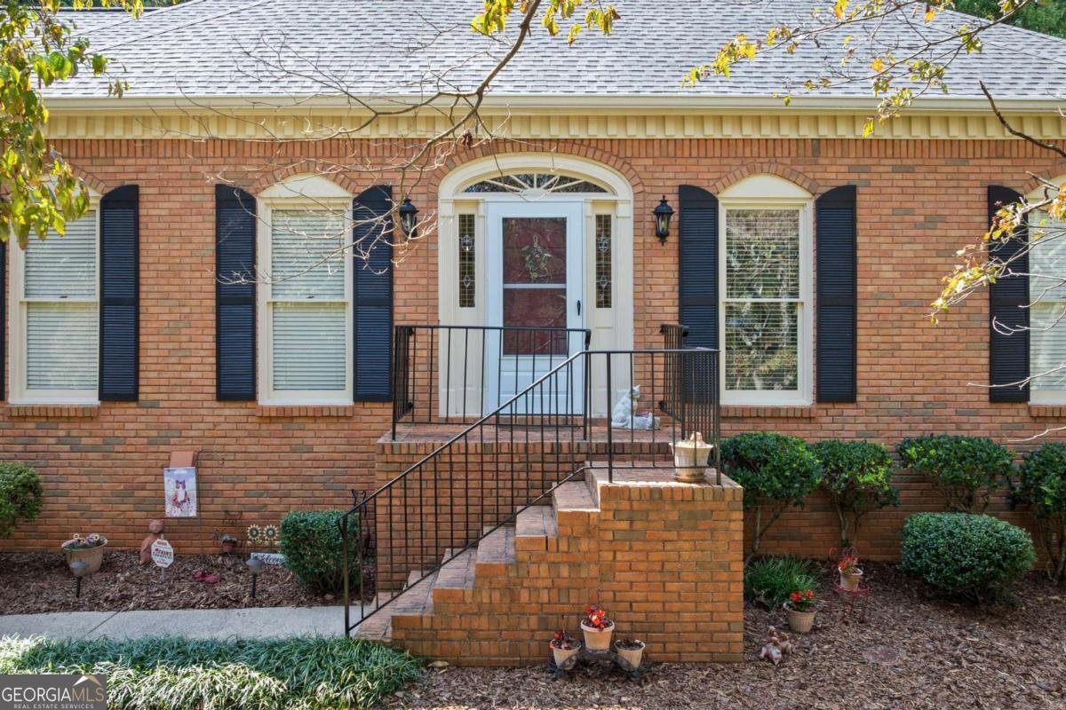 240 Saddle Creek Drive Roswell - 3
