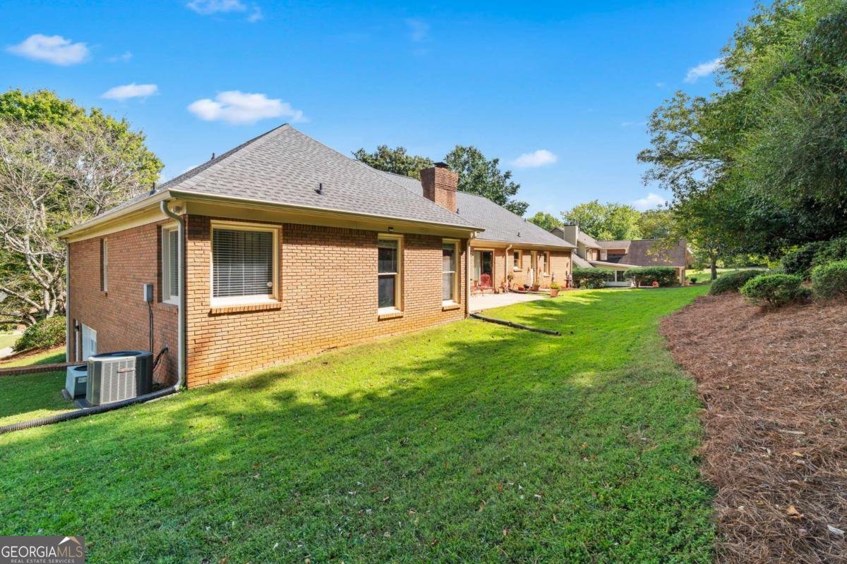 240 Saddle Creek Drive Roswell - 43