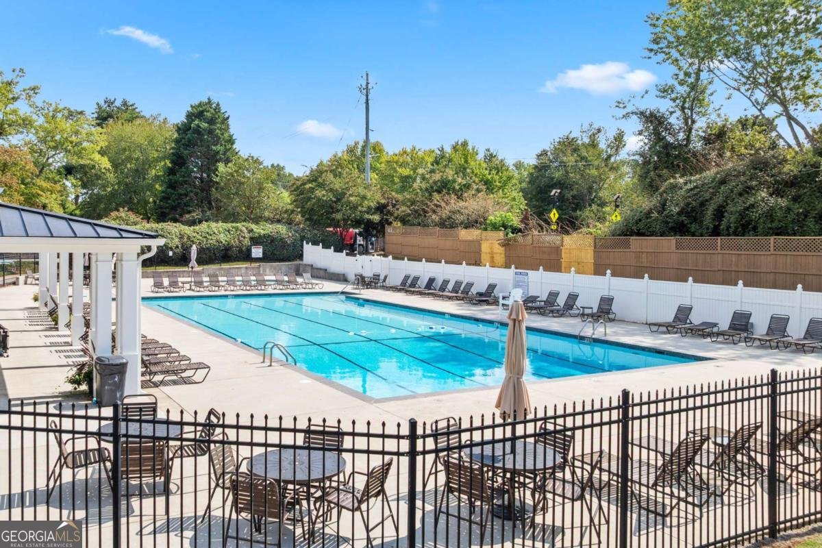 240 Saddle Creek Drive Roswell - 55