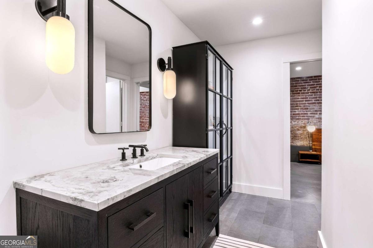 650 Glen Iris Drive Atlanta - 28