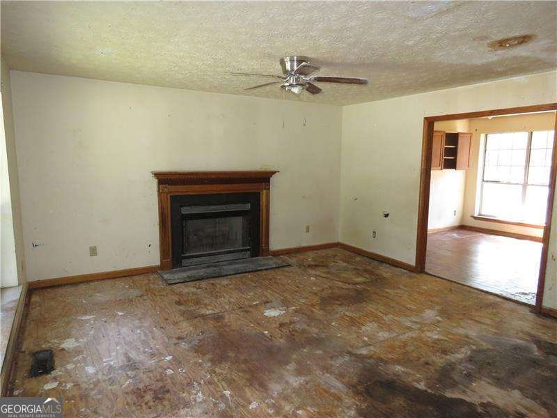 3173 Robinson Avenue Scottdale - 3