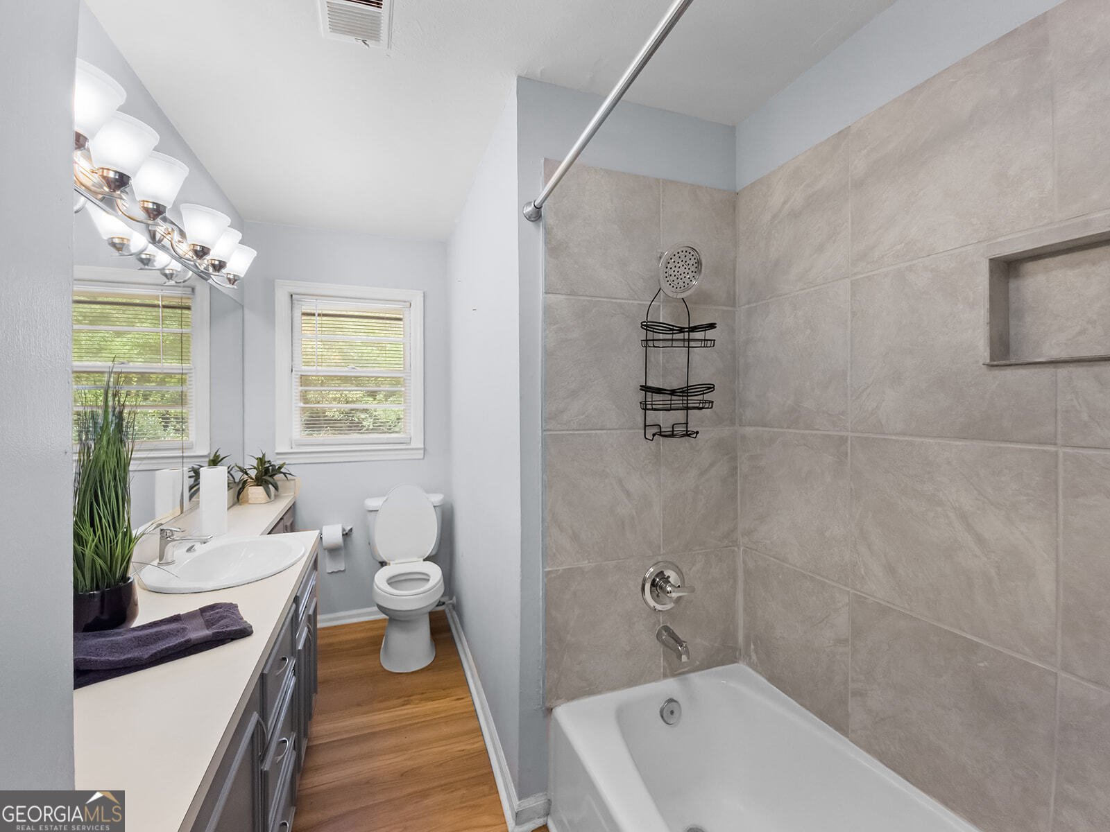 4937 GARDINER Drive Columbus - 17