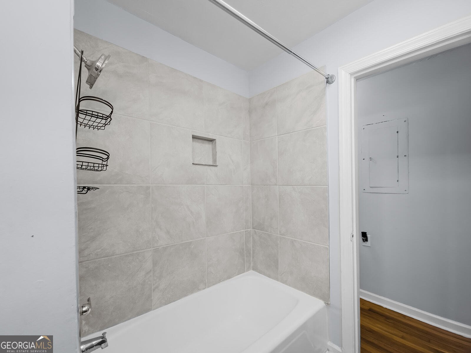 4937 GARDINER Drive Columbus - 19