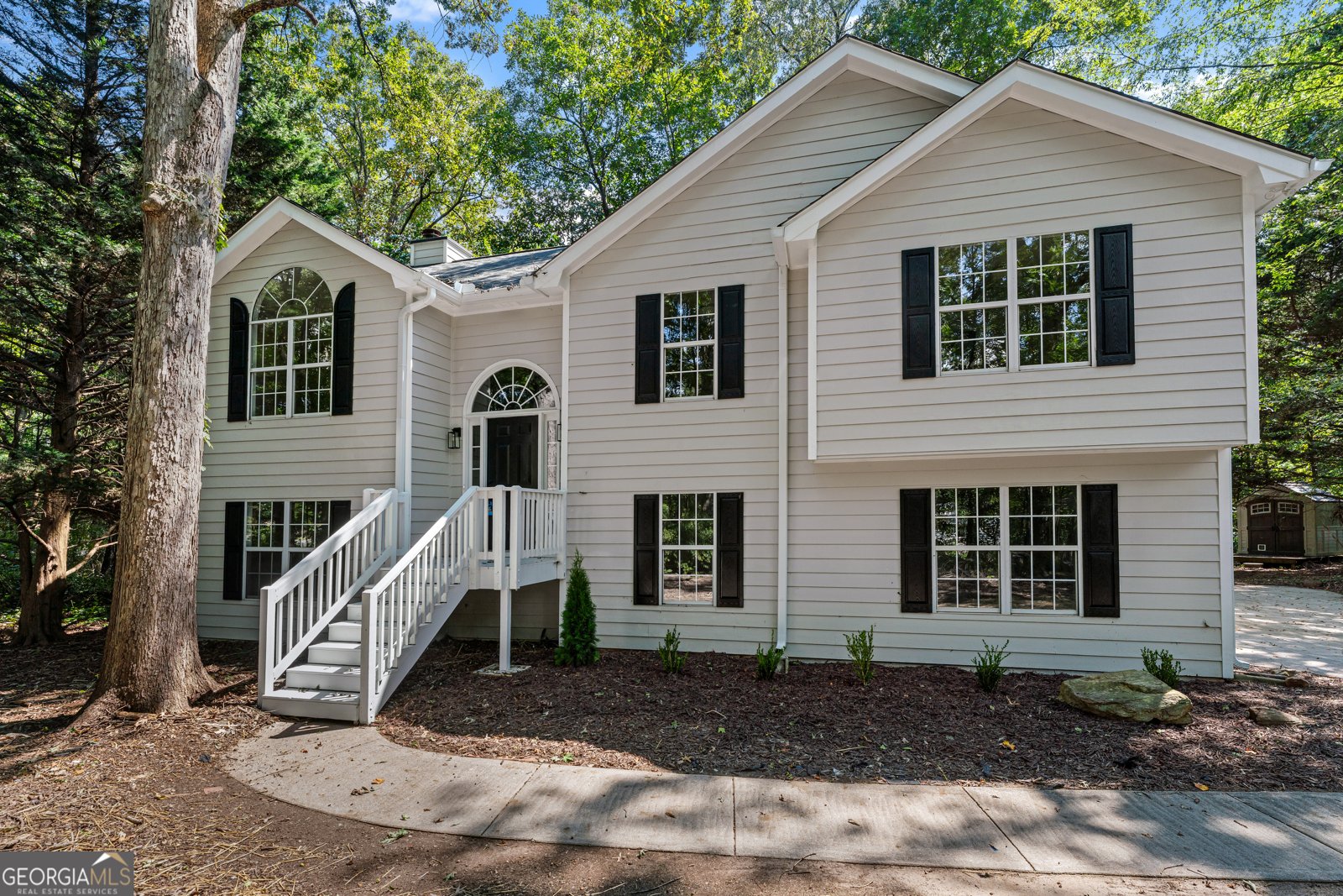 105 Creek View Drive Hoschton - 1
