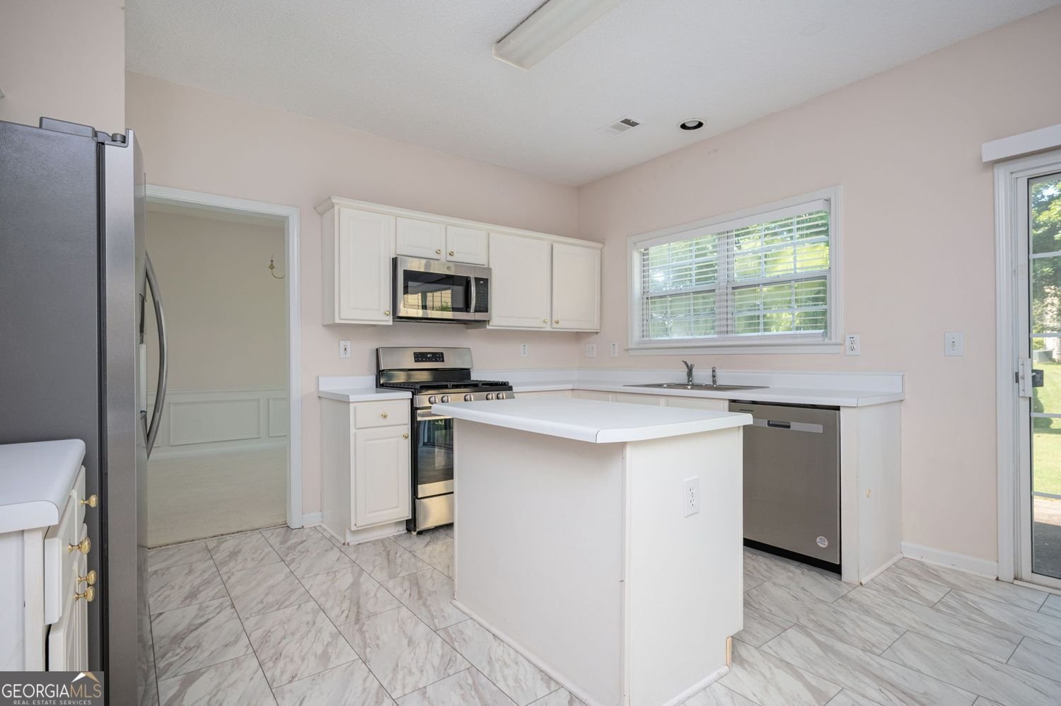 671 Glenbarrett Court Marietta - 1