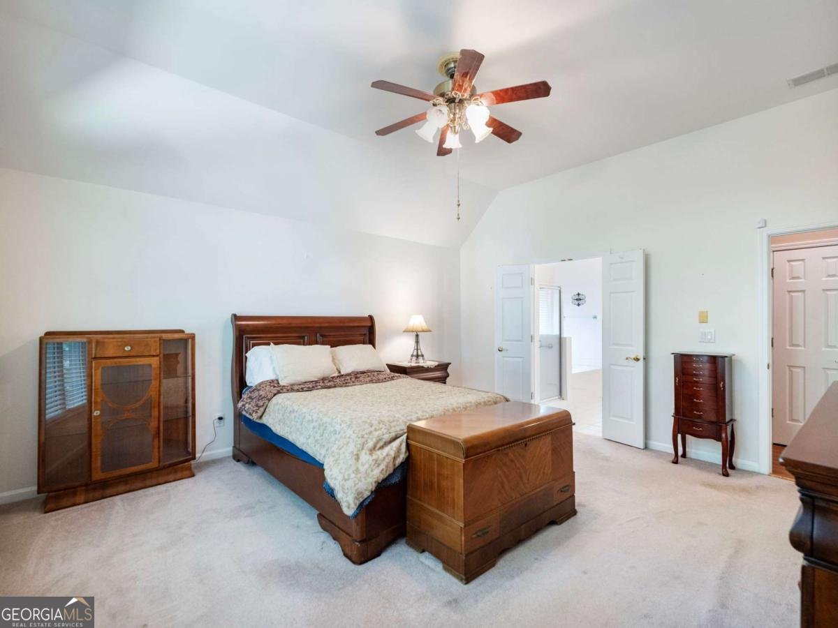 894 Fairview Club Circle Dacula - 10