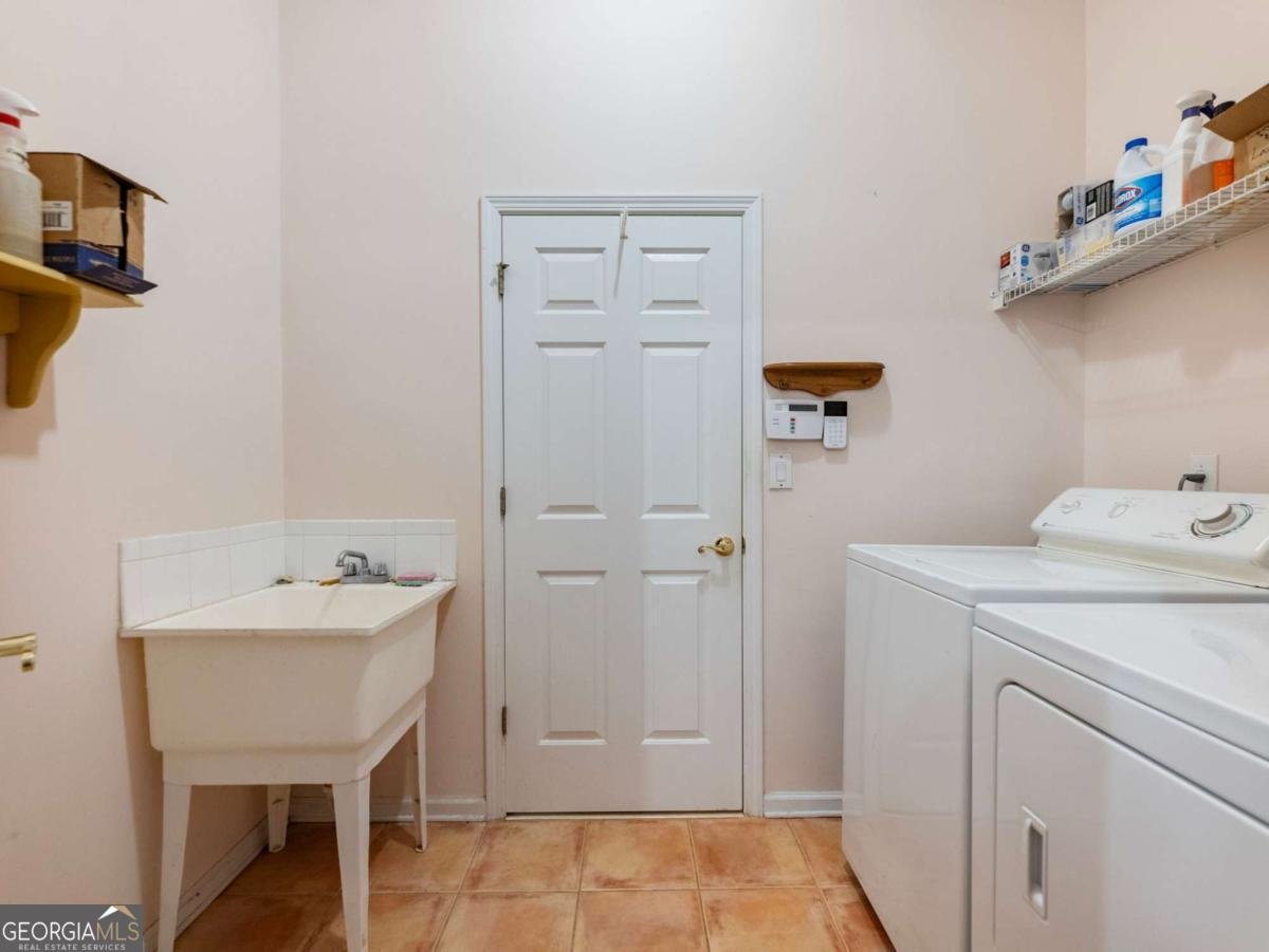 894 Fairview Club Circle Dacula - 22
