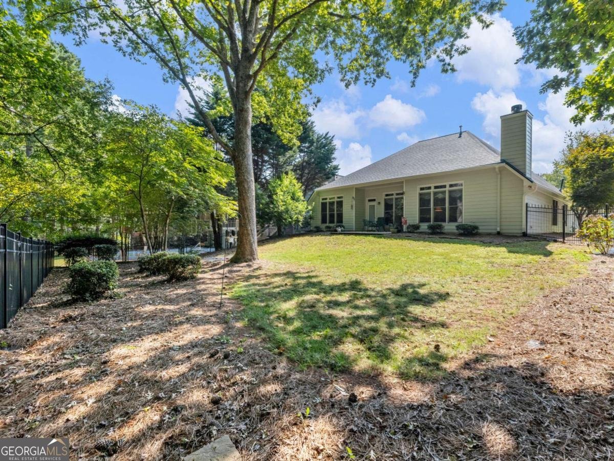 894 Fairview Club Circle Dacula - 28