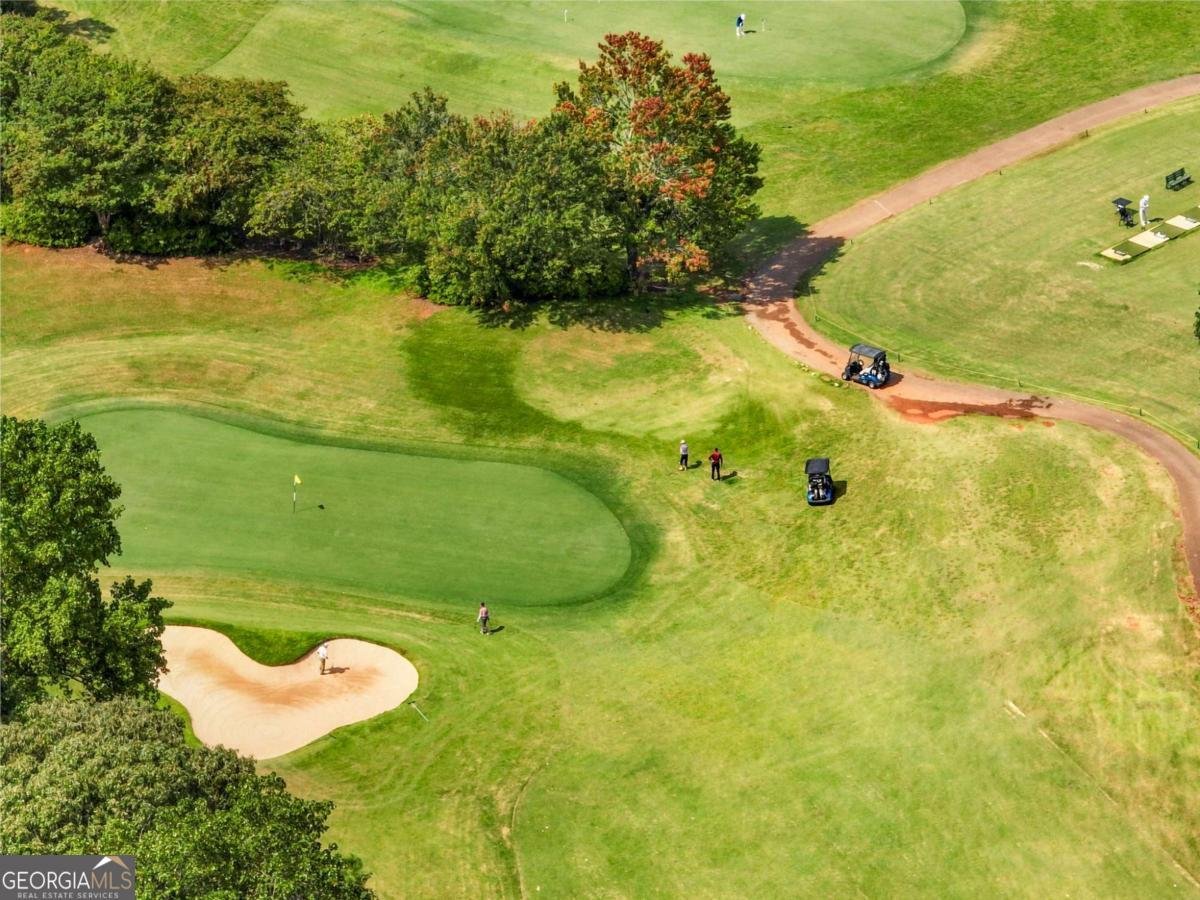 894 Fairview Club Circle Dacula - 34