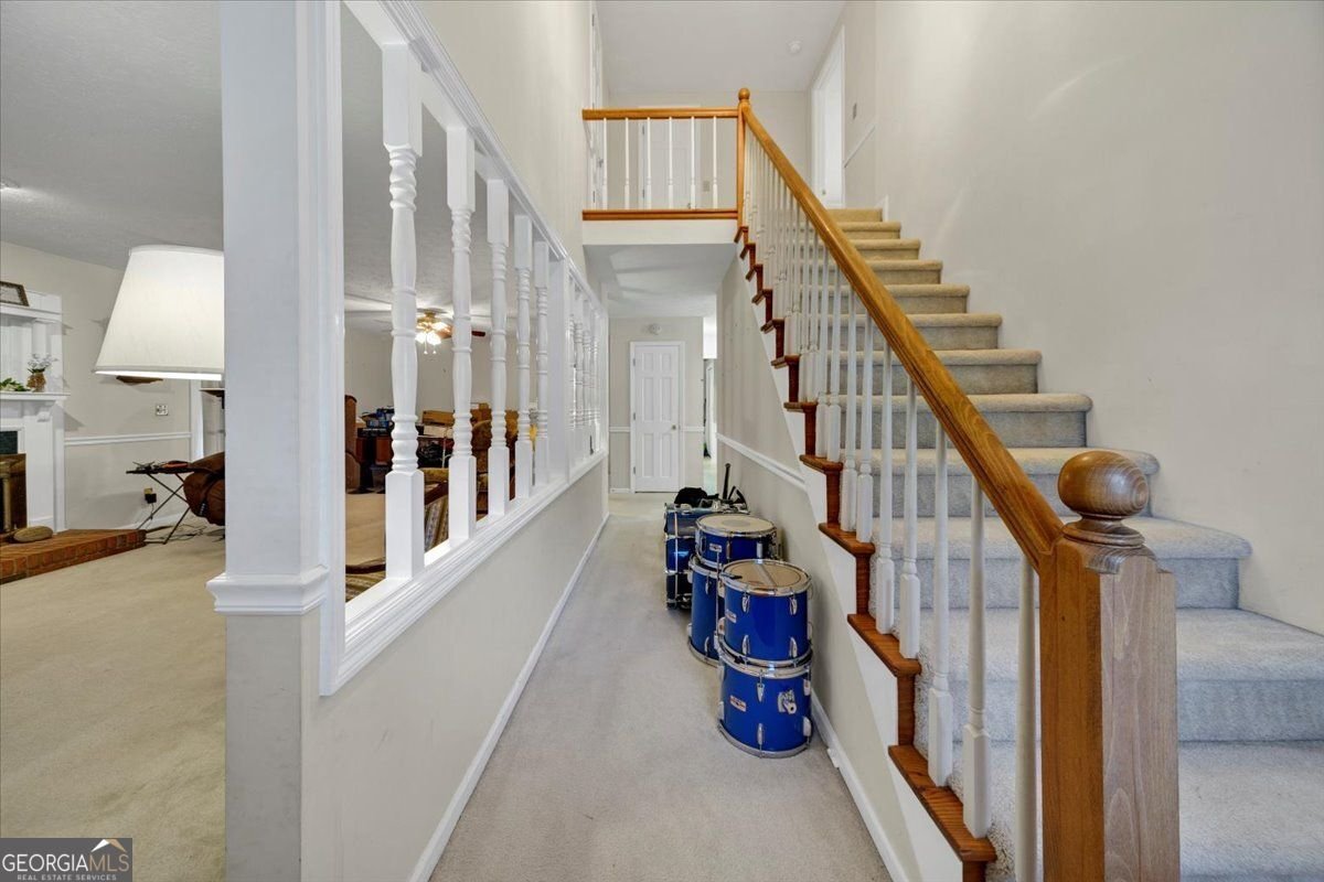 5573 FARM HOUSE Oakwood - 13