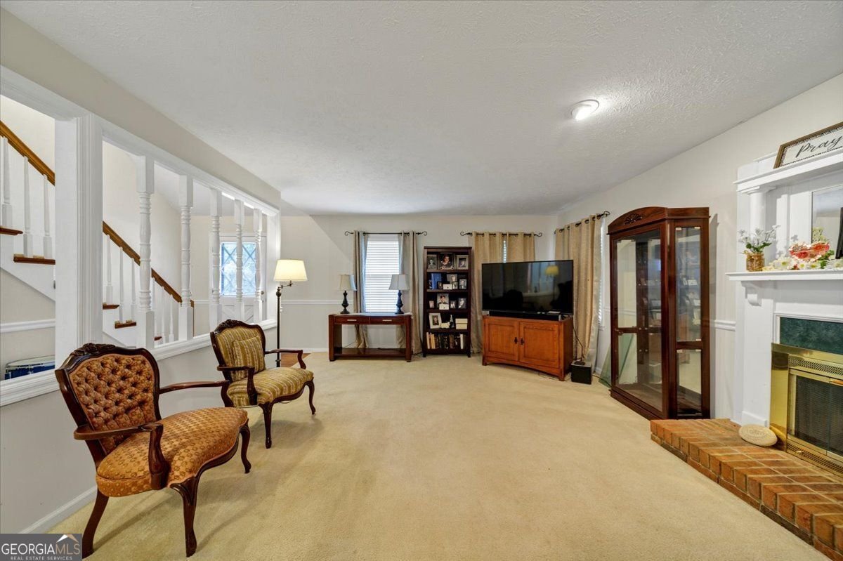 5573 FARM HOUSE Oakwood - 17