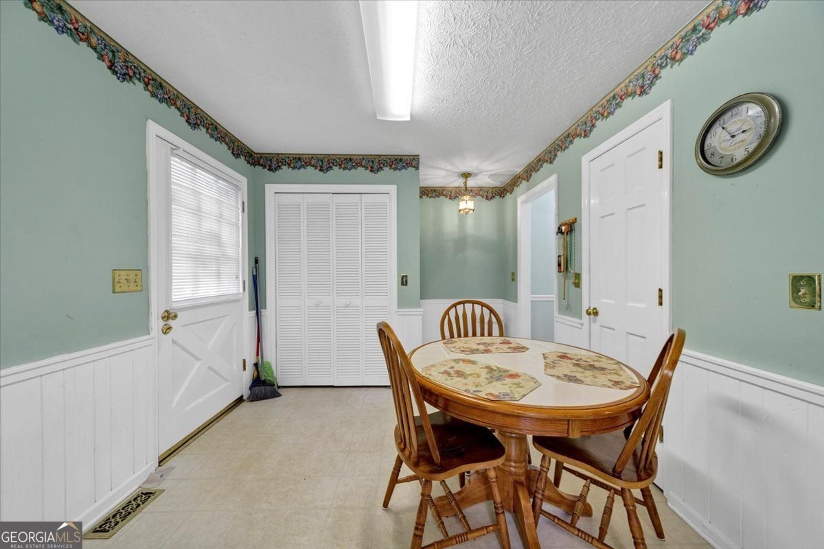 5573 FARM HOUSE Oakwood - 26