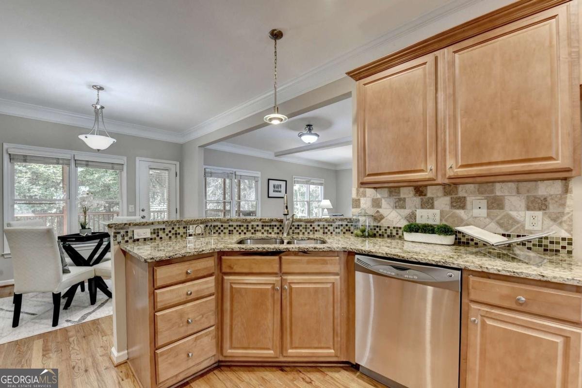 596 JACKSON RIDGE Drive Kennesaw - 23