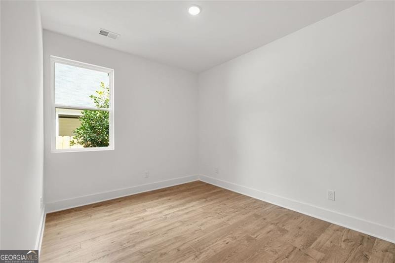 581 Woods Atlanta - 26