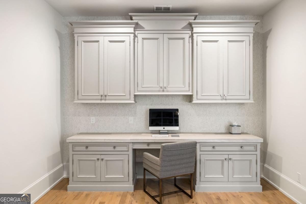 4488 Doral Circle Marietta - 25