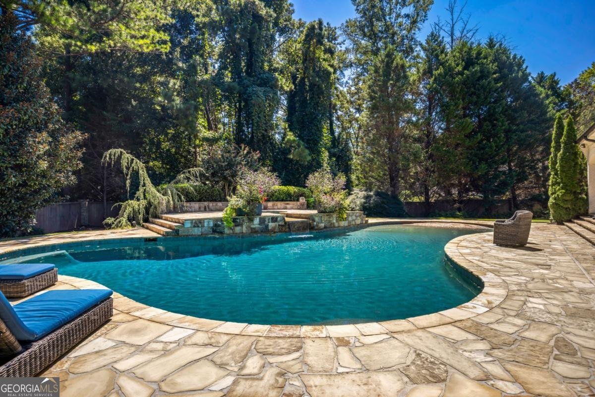 4488 Doral Circle Marietta - 74