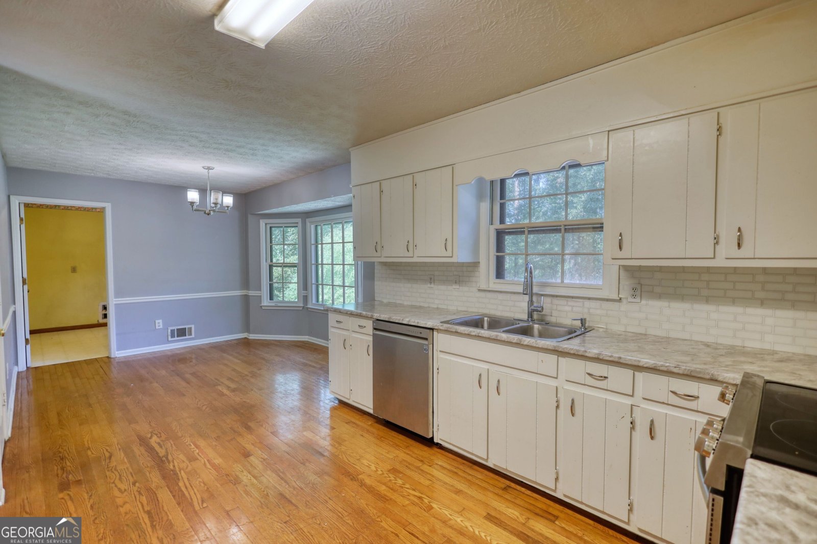 4527 Robie Road Lilburn - 21