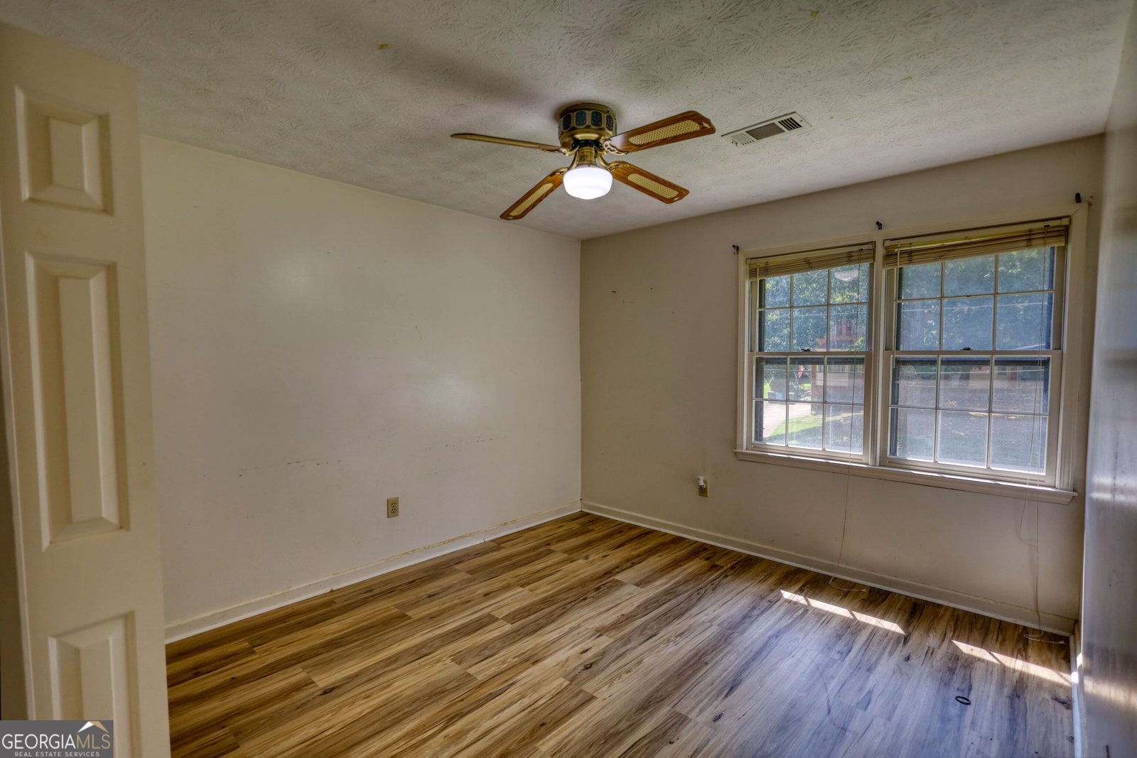 4527 Robie Road Lilburn - 37
