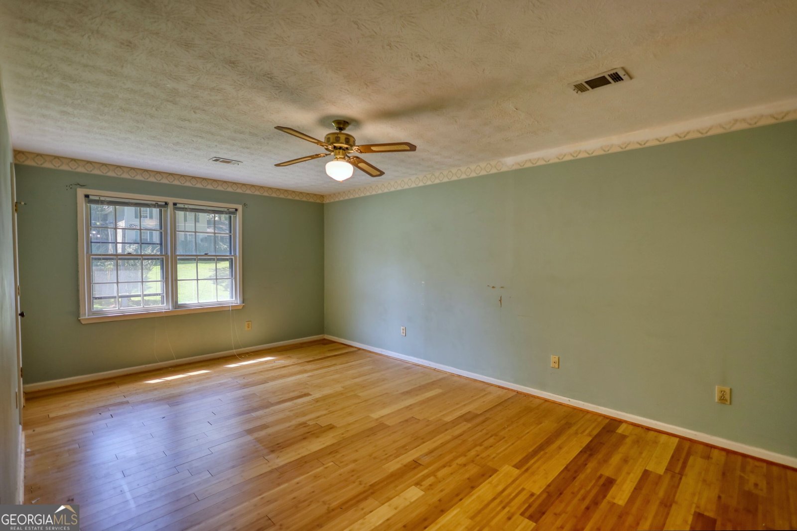 4527 Robie Road Lilburn - 45