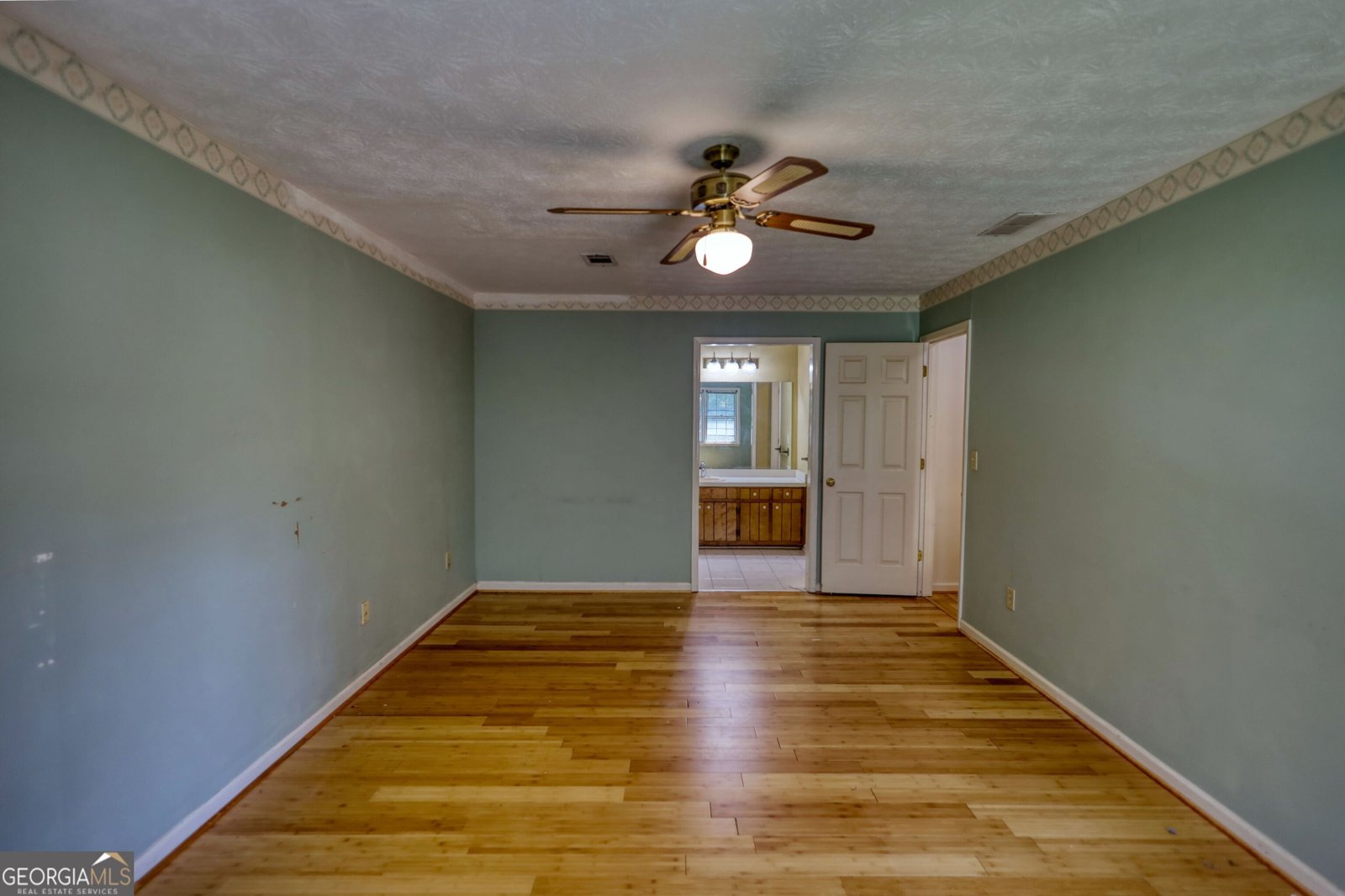 4527 Robie Road Lilburn - 48