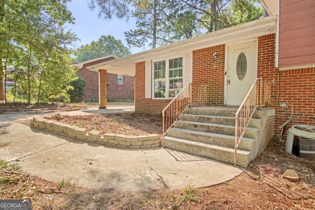 1336 Stoneham Court Atlanta - 3
