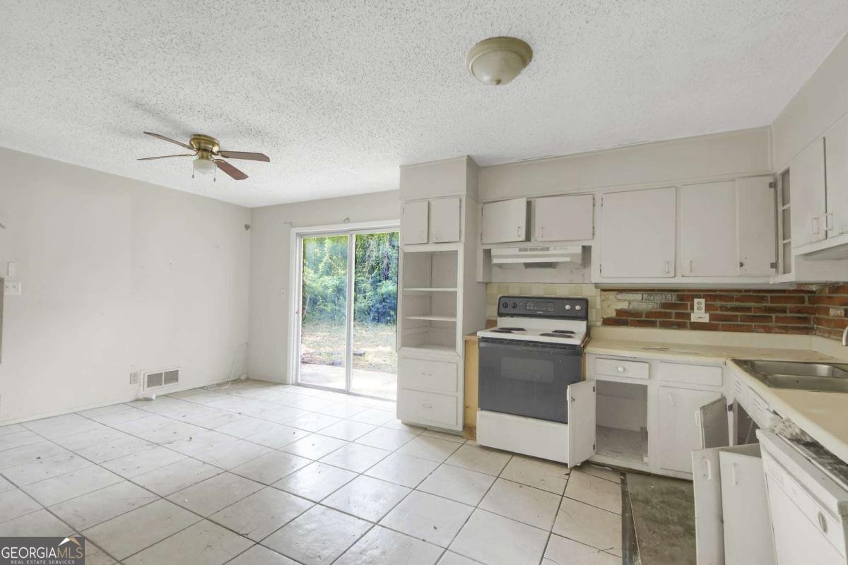 1336 Stoneham Court Atlanta - 9