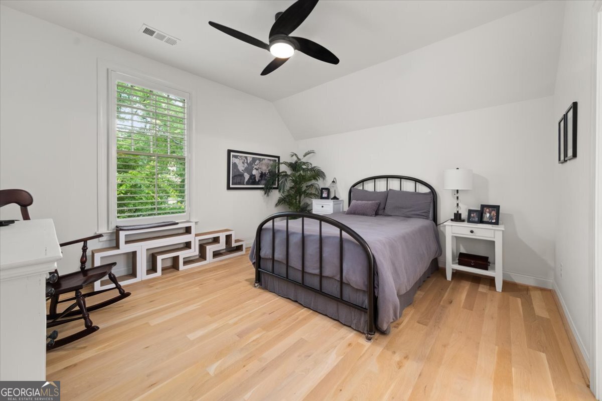 262 Southerland Terrace Atlanta - 11