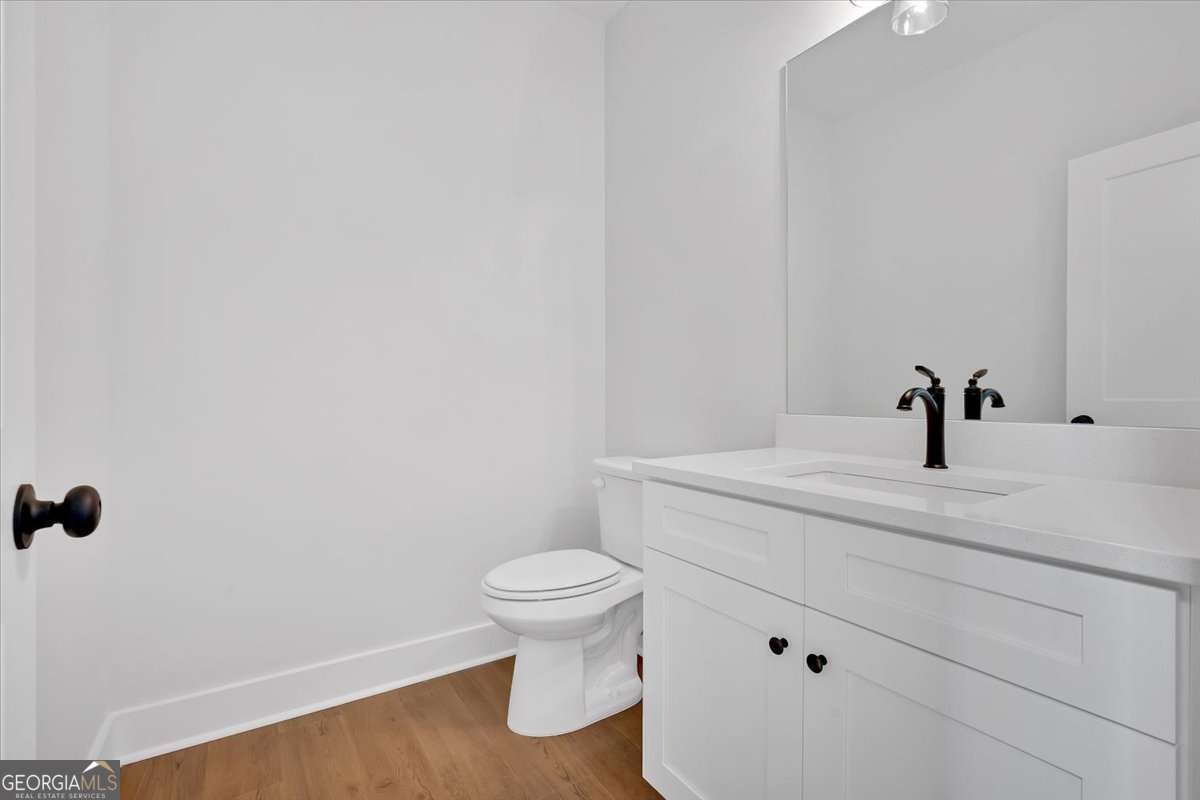 3 Rushden Way Rome - 24