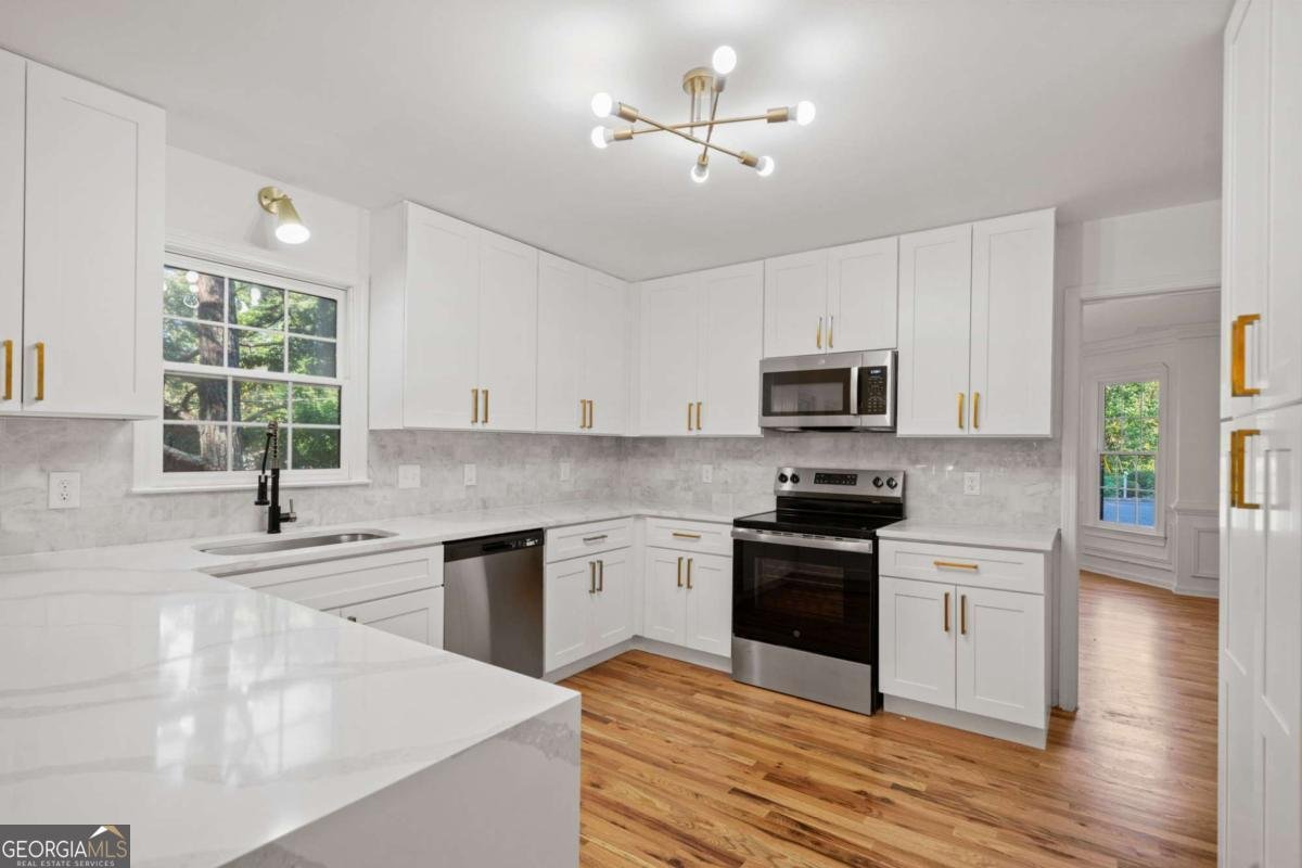 6211 Woodlore Drive Acworth - 3
