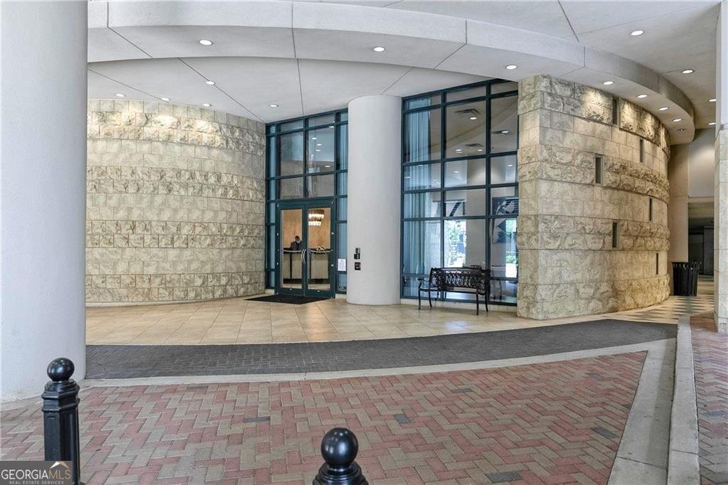 3040 Peachtree Road Atlanta - 21