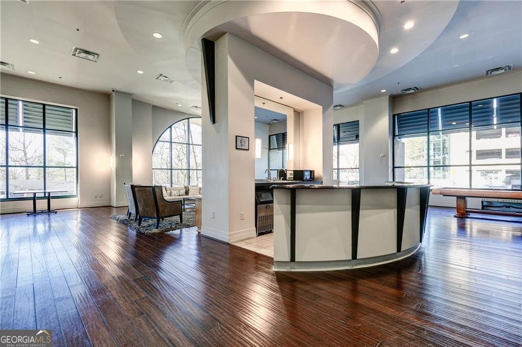 3040 Peachtree Road Atlanta - 26