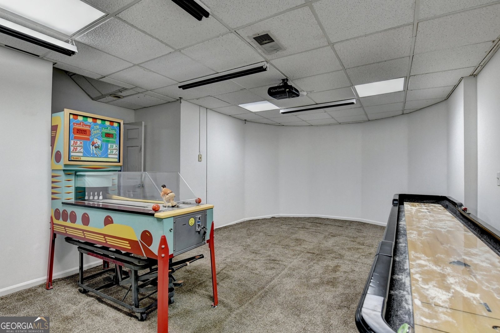402 Leslie Court Woodstock - 7