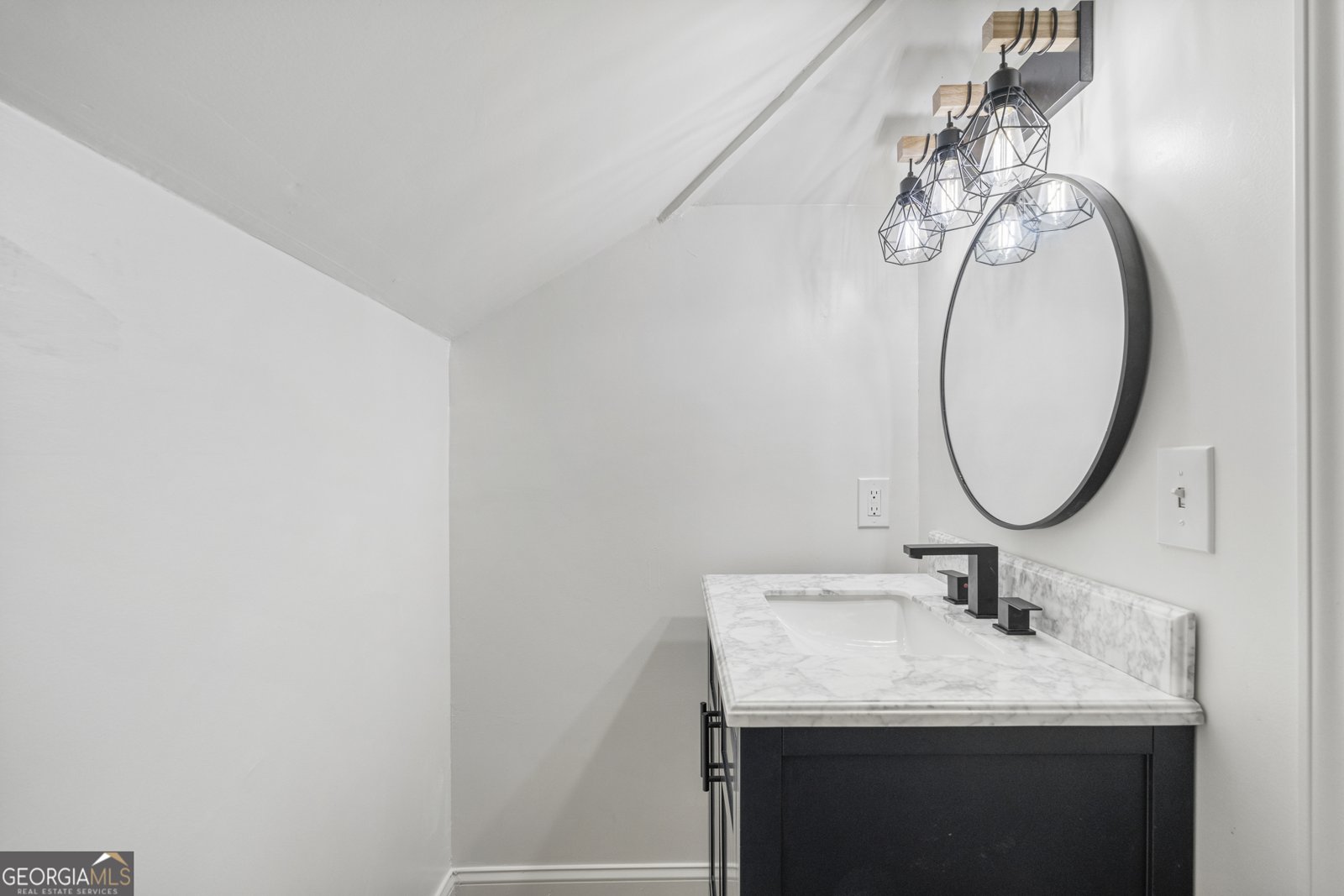 36 H St, Hamilton - 29