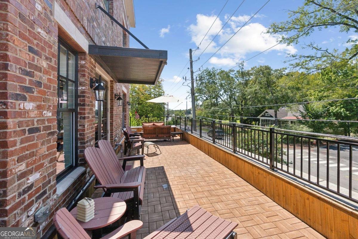 8255 Main Street Woodstock - 29