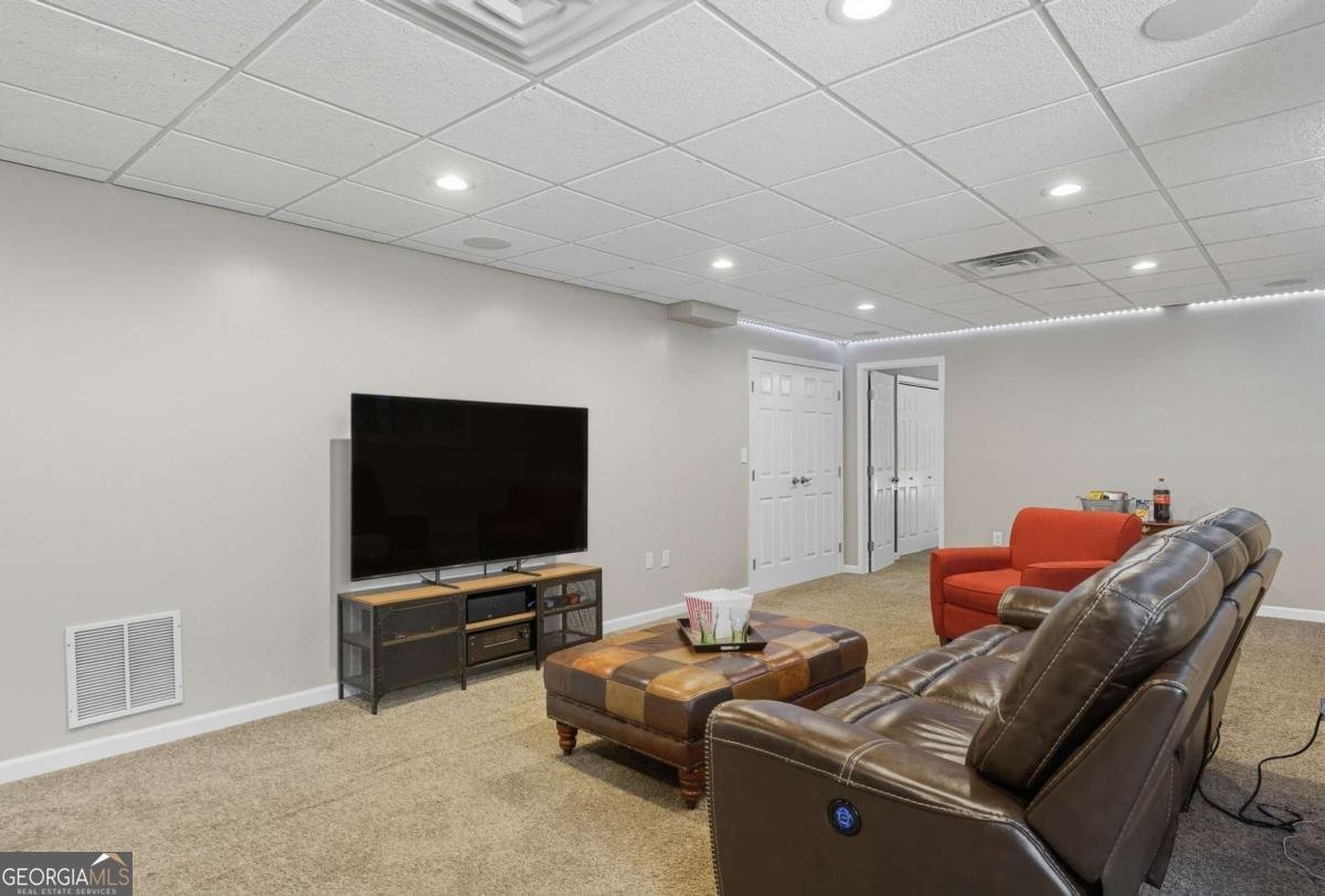 802 SPRINGDALE Crossing Woodstock - 45