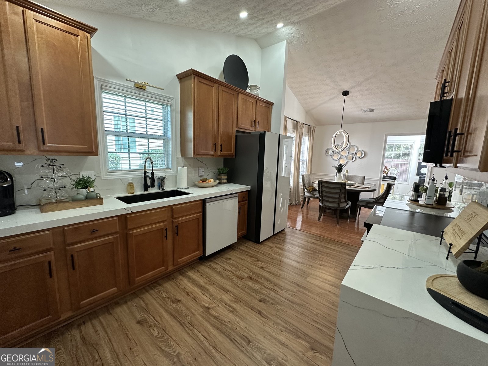 954 Village View Circle Loganville - 17