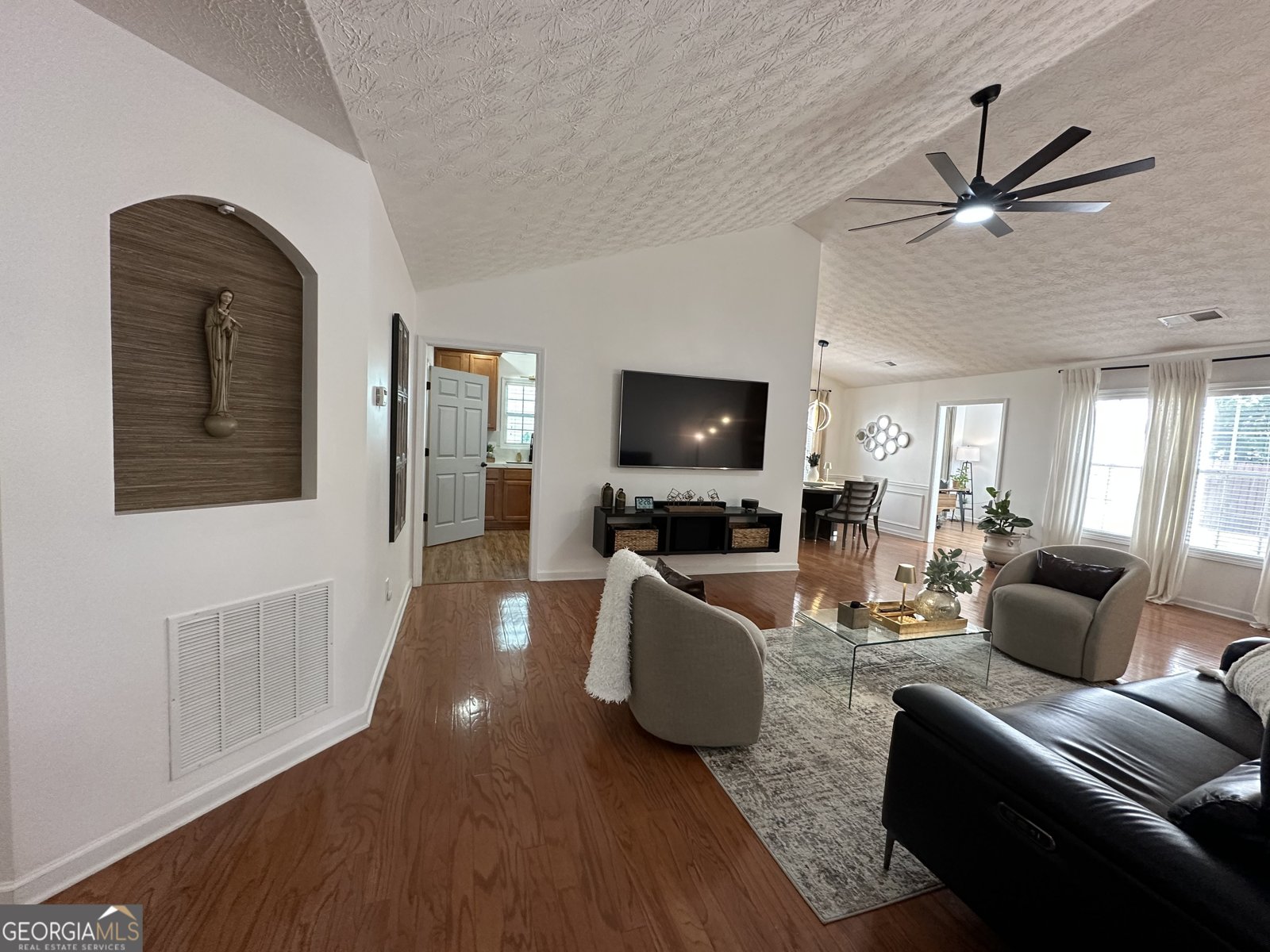 954 Village View Circle Loganville - 8