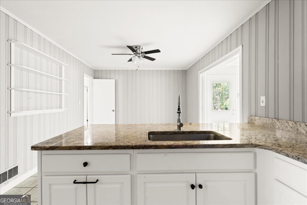 8738 Campbellton Street Douglasville - 8