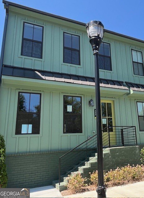 966 Bibbs Circle Atlanta - 1