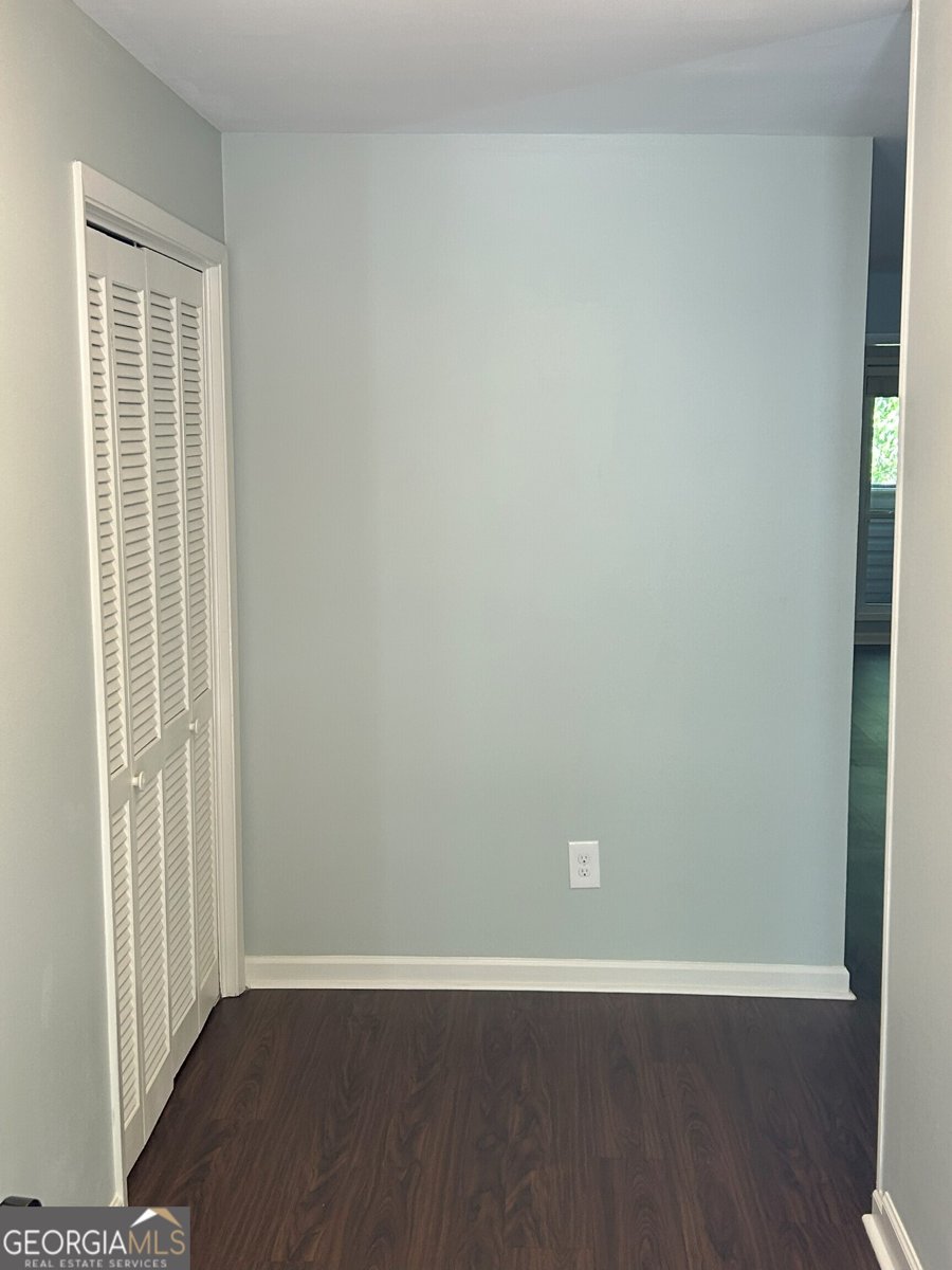 807 Wynnes Ridge Circle Marietta - 2