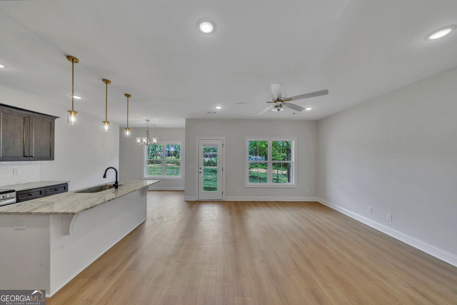 218 Valencia Circle Centerville - 3