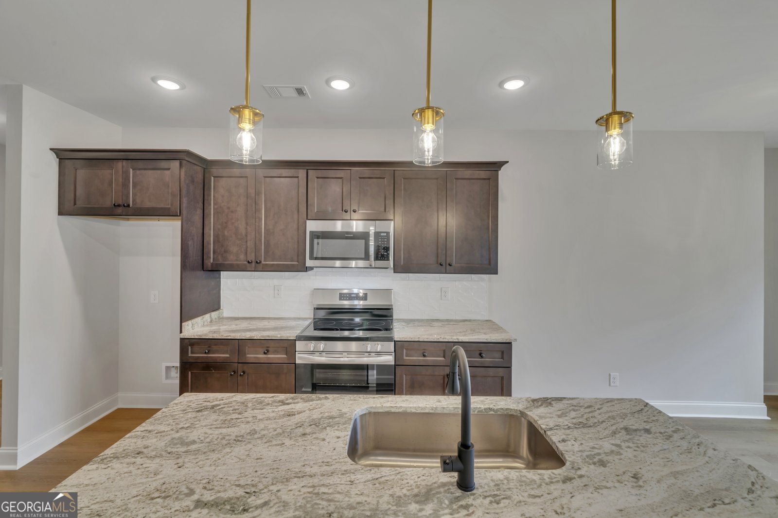 218 Valencia Circle Centerville - 7