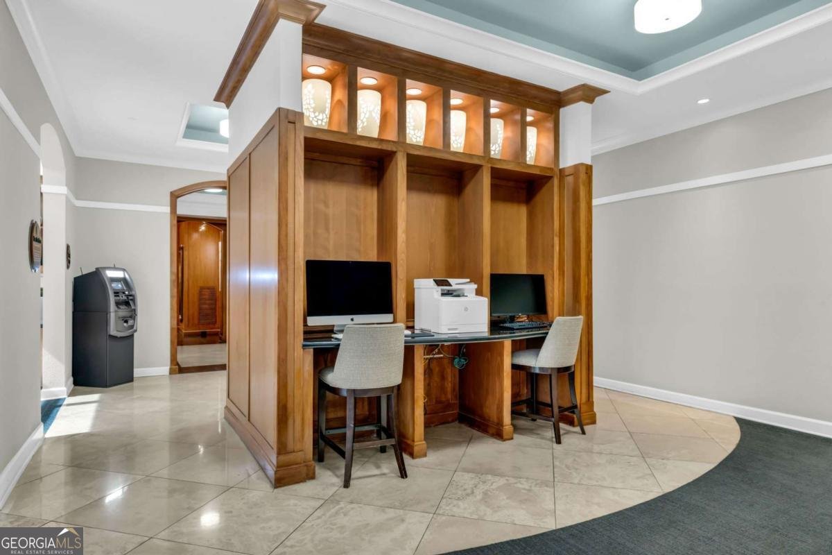 3445 Stratford Road Atlanta - 27