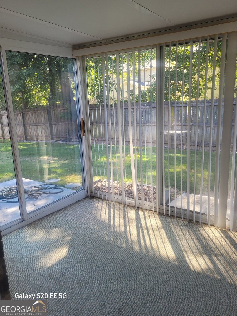 6847 oak Riverdale - 2