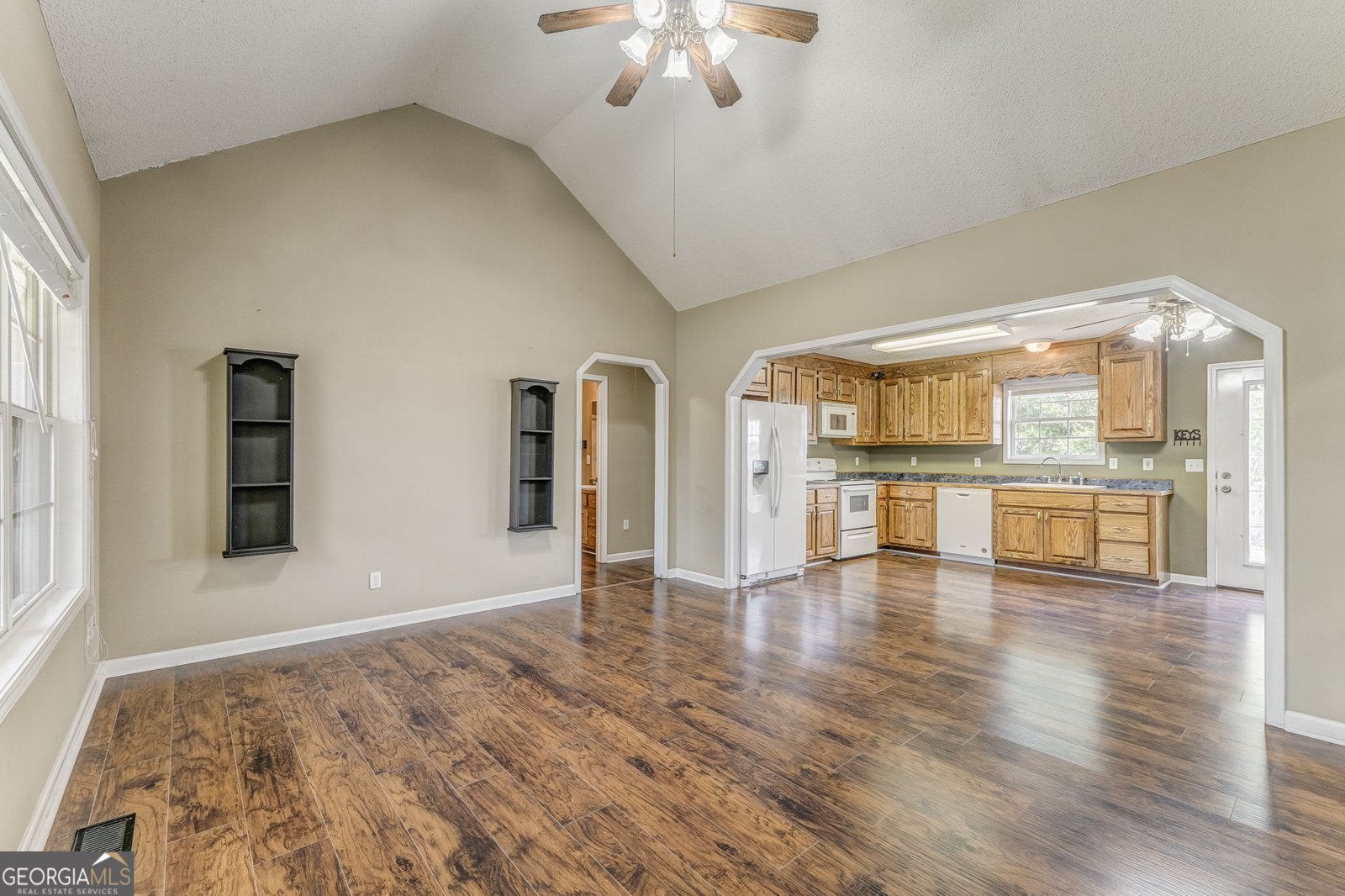 6 OAK Street Aragon - 7