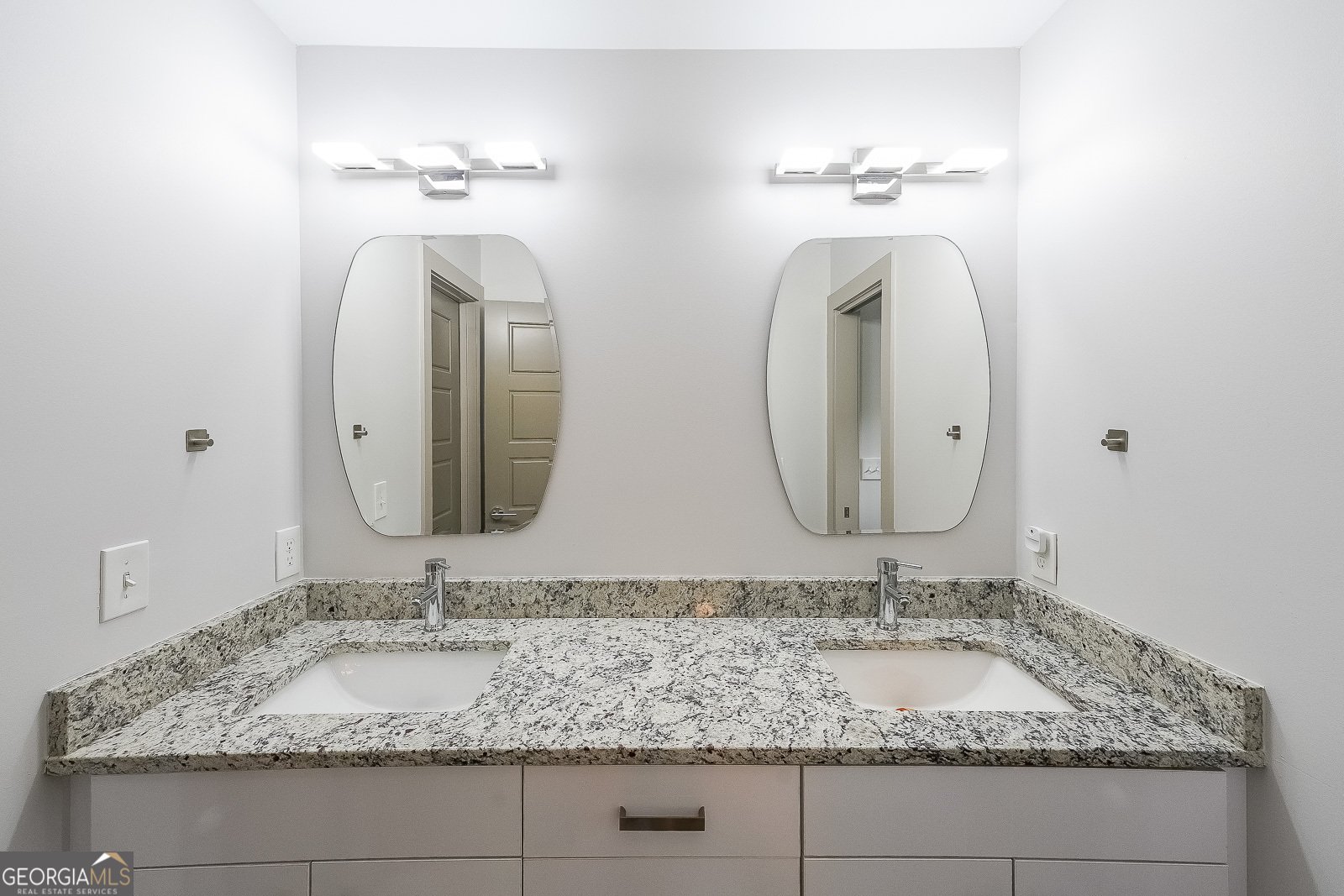 1267 Thomas Road Decatur - 5