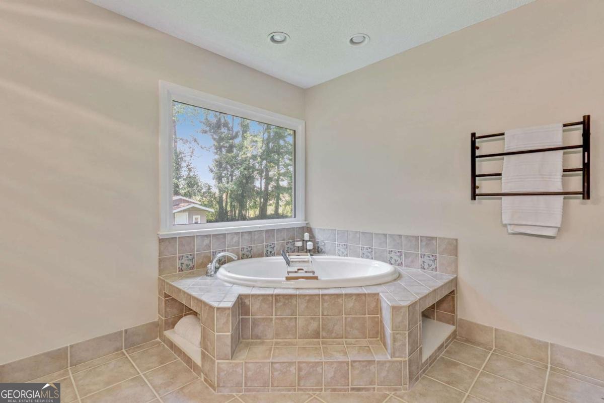 942 Old Batesville Road Canton - 12