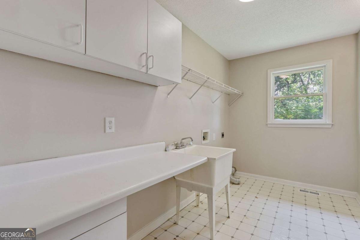 942 Old Batesville Road Canton - 21